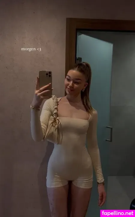Sophia Elena OnlyFans Thumbnail #VQHgXZUreV