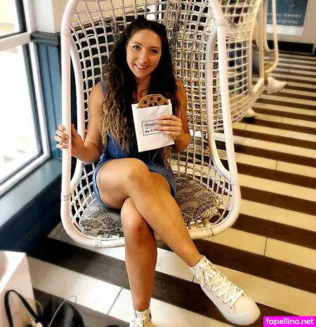 Sophia Ellis OnlyFans Thumbnail #ytAxpkHANJ