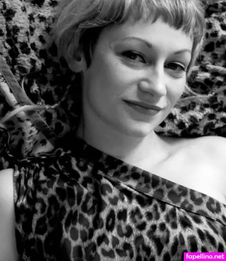 Sophia Hoffmann OnlyFans Thumbnail #I9zu9DiOul