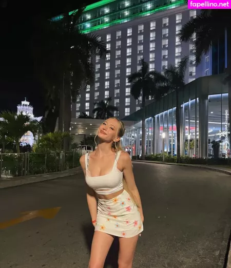 Sophia Ilysm OnlyFans Thumbnail #A1UoBUg50Q