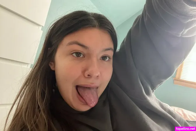 Sophia Johnson OnlyFans Thumbnail #NplLD4GsDZ