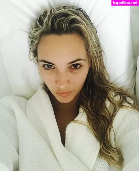 Sophia Knight OnlyFans Thumbnail #3pIB4aaKAD