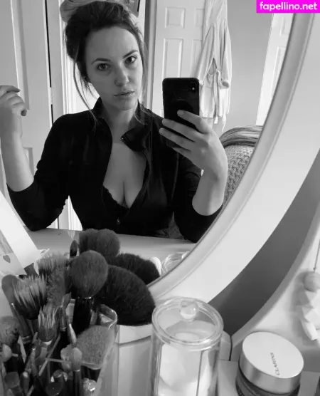 Sophia Knight OnlyFans Thumbnail #Qr7l7Tobmm