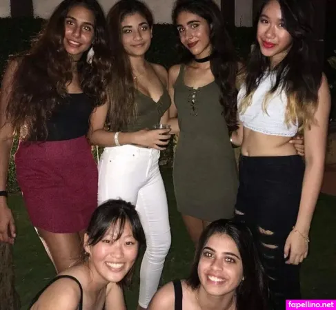 Sophia Koumouris OnlyFans Thumbnail #iImb8X5Ijl