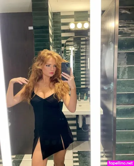 Sophia La Corte OnlyFans Thumbnail #QzqQymIg6q