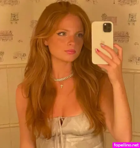 Sophia La Corte OnlyFans Thumbnail #qC6KxZcTSY
