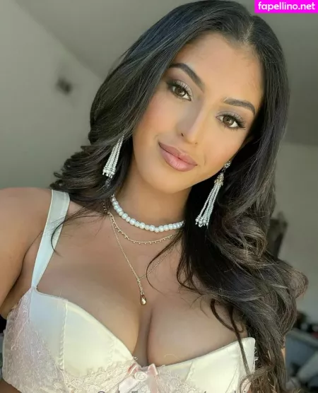 Sophia Leone OnlyFans Thumbnail #iqMeWLegPK