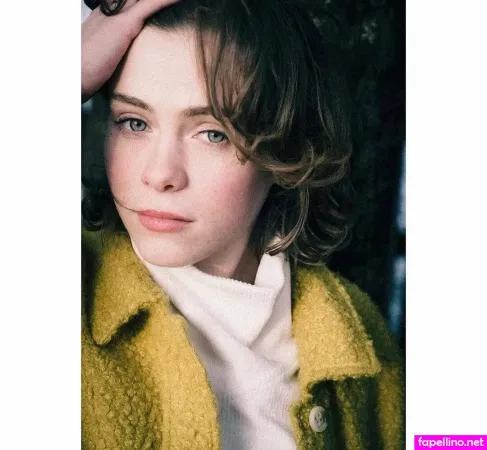Sophia Lillis OnlyFans Thumbnail #cTlNh3qisq