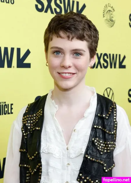 Sophia Lillis OnlyFans Thumbnail #oF8XI5j5xc