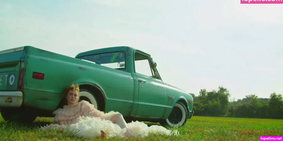 Sophia Lillis OnlyFans Thumbnail #td16XaBV8W