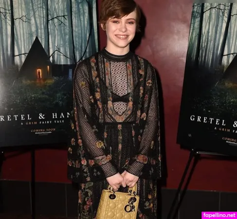 Sophia Lillis OnlyFans Thumbnail #u9KG7zyI1J