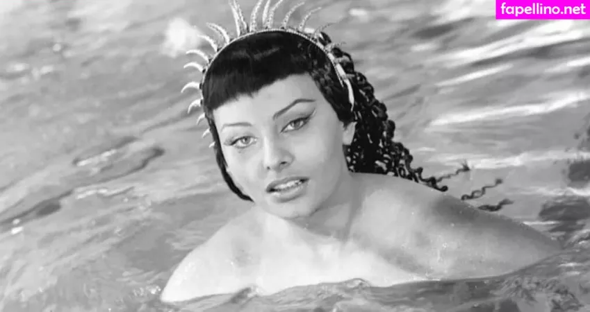 Sophia Loren OnlyFans Thumbnail #KAZmu1eOgK