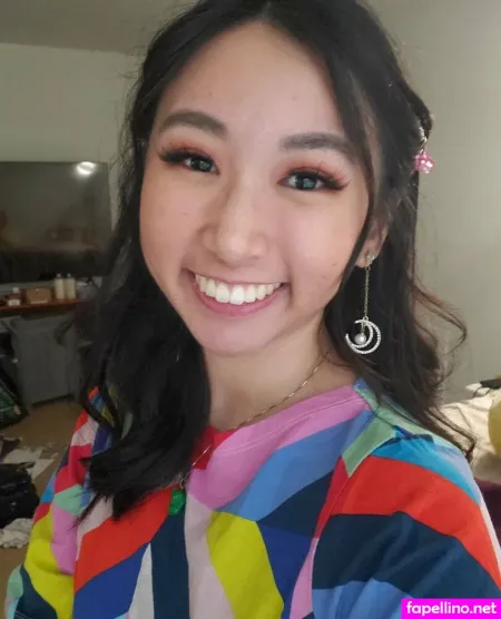 Sophia Phan OnlyFans Thumbnail #AArlOVJNkq
