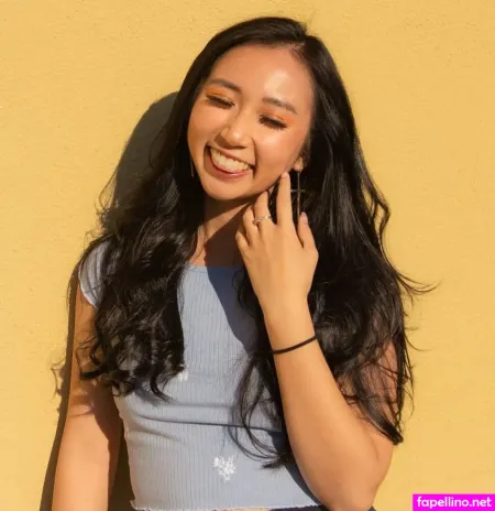 Sophia Phan OnlyFans Thumbnail #pJgAJVfpcY