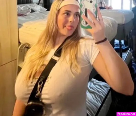 Sophia R OnlyFans Thumbnail #4waN5ys2zl
