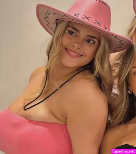 Sophia R OnlyFans Thumbnail #X7l8jqBpNB