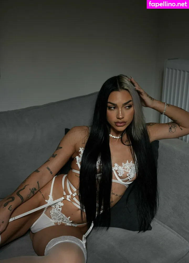 sophia_rizou, sophiarz Nude Leaked OnlyFans Photo #0xvDFYu5fz