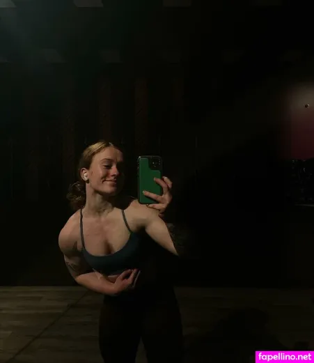 Sophia Ross OnlyFans Thumbnail #RehFMExY6n