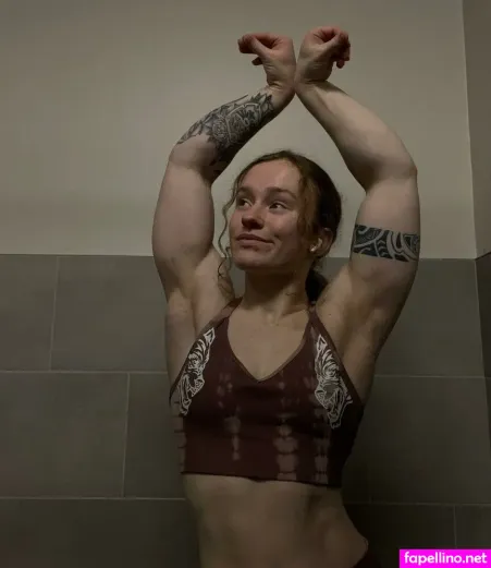 Sophia Ross OnlyFans Thumbnail #qE4uh7M1oo