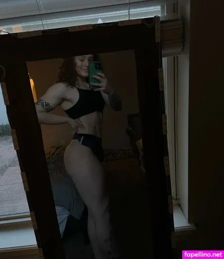 Sophia Ross OnlyFans Thumbnail #r6CxZjX9z1