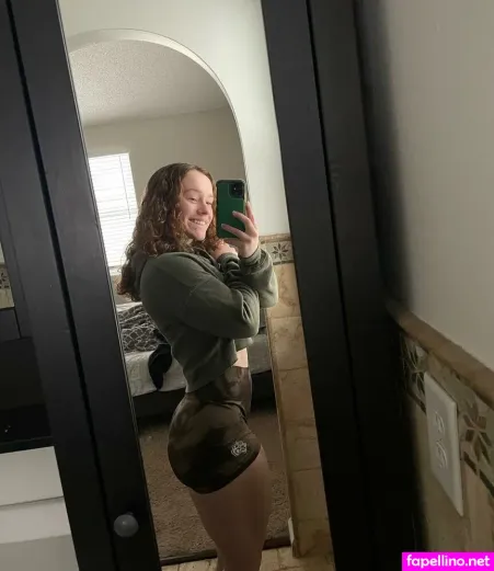 Sophia Ross OnlyFans Thumbnail #rPLd8Kas4T