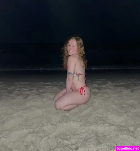 Sophia Ross OnlyFans Thumbnail #s6EhVR3POc