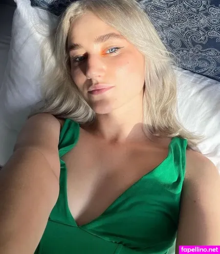 Sophia Sailer OnlyFans Thumbnail #Iu7FFIRLNi