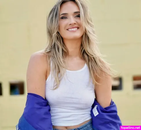 Sophia Scott OnlyFans Thumbnail #MzMfEpQZ6r
