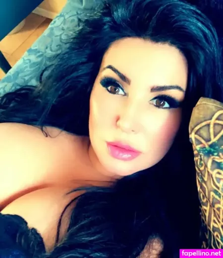 Sophia Scott OnlyFans Thumbnail #V9OqaP7n7G