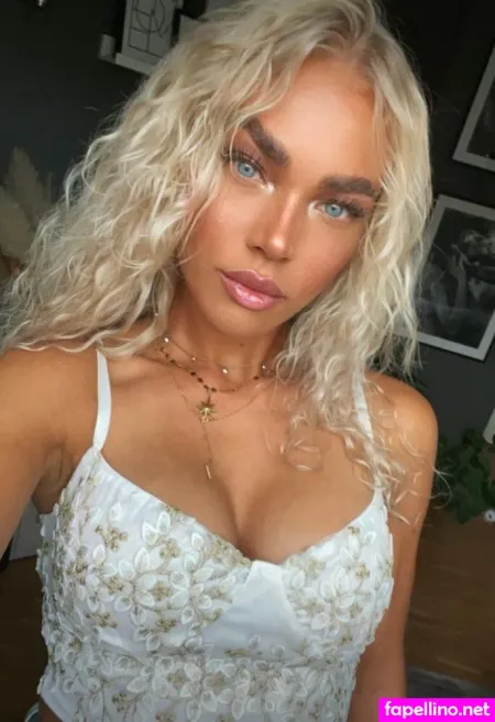 Sophia Sommer OnlyFans Thumbnail #o1Y8qhU5GR
