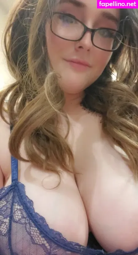 Sophia Swallow OnlyFans Thumbnail #Ez1FrzzaBK