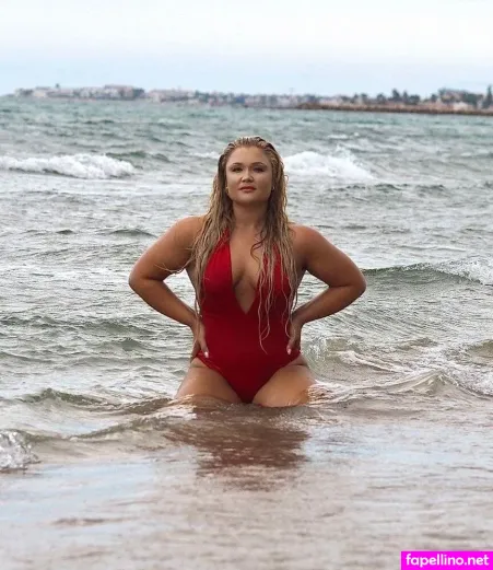 Sophia Thiel OnlyFans Thumbnail #OHmwpmGJXz