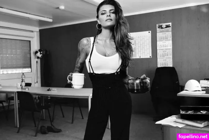 Sophia Thomalla OnlyFans Thumbnail #b0C40iWS8m