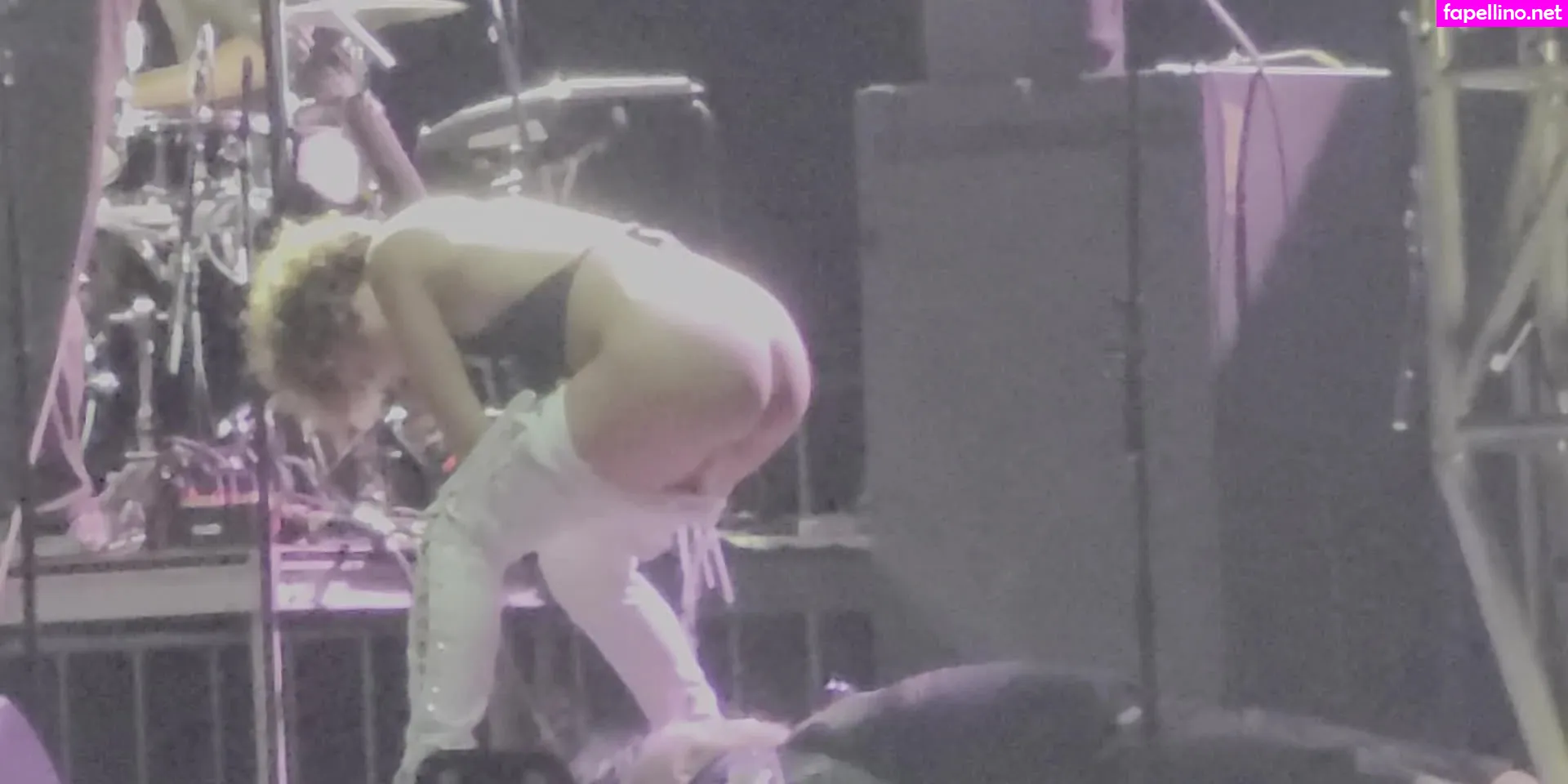 Lead Singer Brass Against, sophiaurista Nude Leaked OnlyFans Photo #vfKjinrkGa