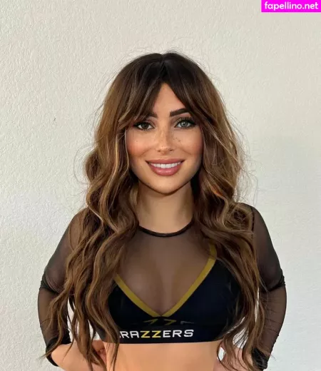 Sophia Vay OnlyFans Thumbnail #unE5EzBcAd