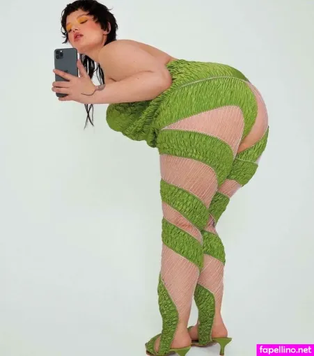 Sophia Voznyak OnlyFans Thumbnail #nBIXR50GJr