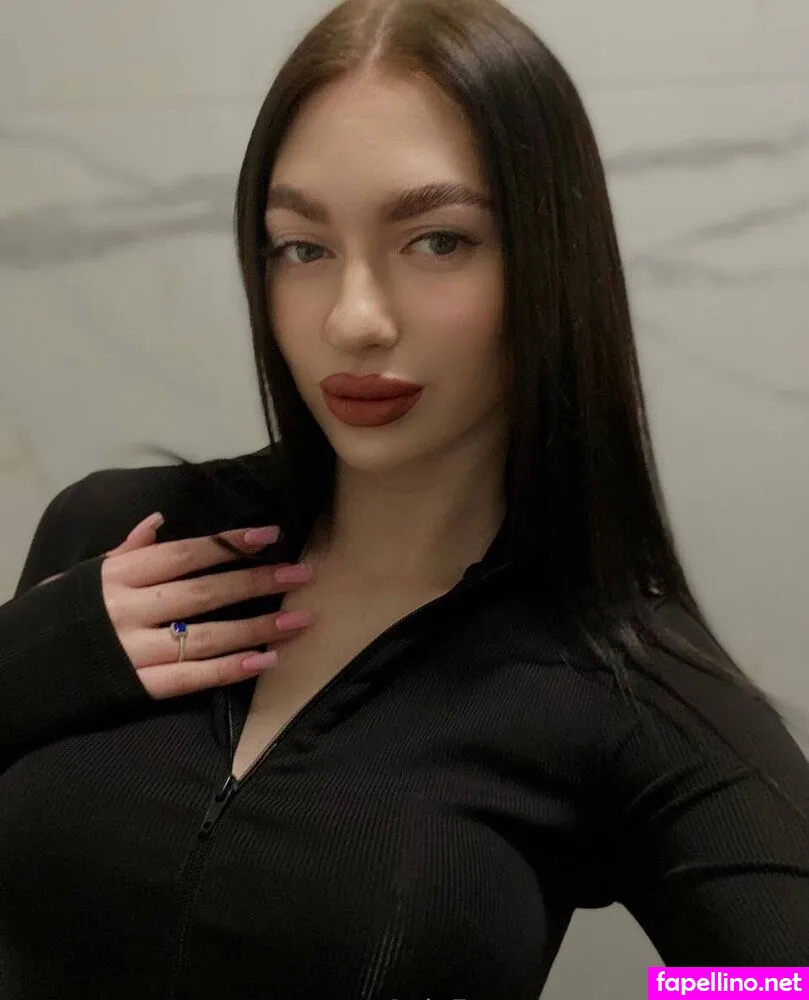 sophiaabelow Nude Leaked OnlyFans Photo #13hG9ndrke