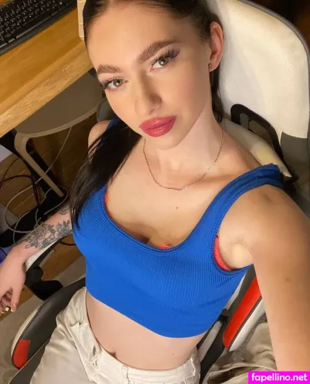 Sophiaabelow OnlyFans Thumbnail #2SepclG4iT