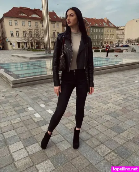 Sophiaabelow OnlyFans Thumbnail #3Q63f2Q7zA