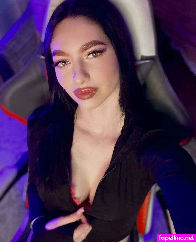 sophiaabelow Nude Leaked OnlyFans Photo #Tv3VqTTURI