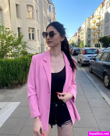 Sophiaabelow OnlyFans Thumbnail #o0YfPkR8Qw