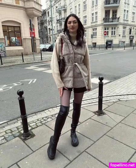 Sophiaabelow OnlyFans Thumbnail #xvahwYbLeC