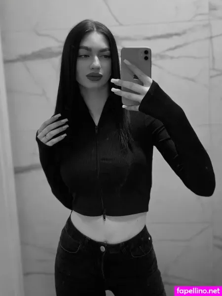 Sophiaabelow OnlyFans Thumbnail #z5BGe9BY1O