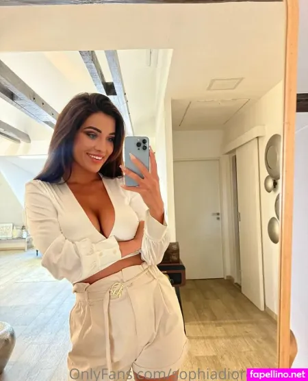 Sophiadiorexclusive OnlyFans Thumbnail #PBu3vX4JzE