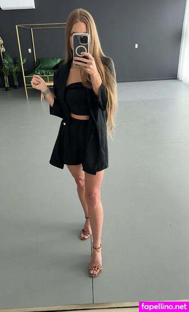 sophiakylefree, sophiakylieee Nude Leaked OnlyFans Photo #5qOJQjWda3