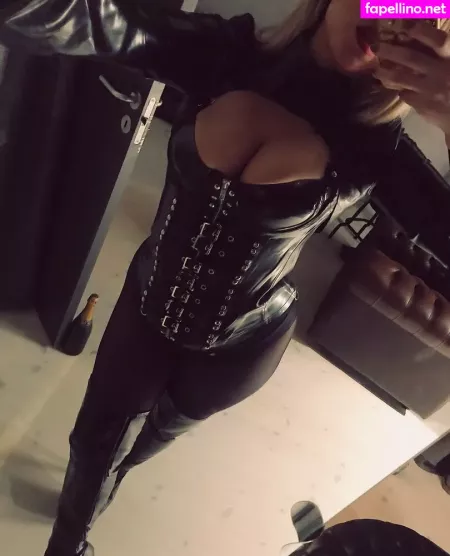 Sophialarou OnlyFans Thumbnail #jA1HCnb8L3