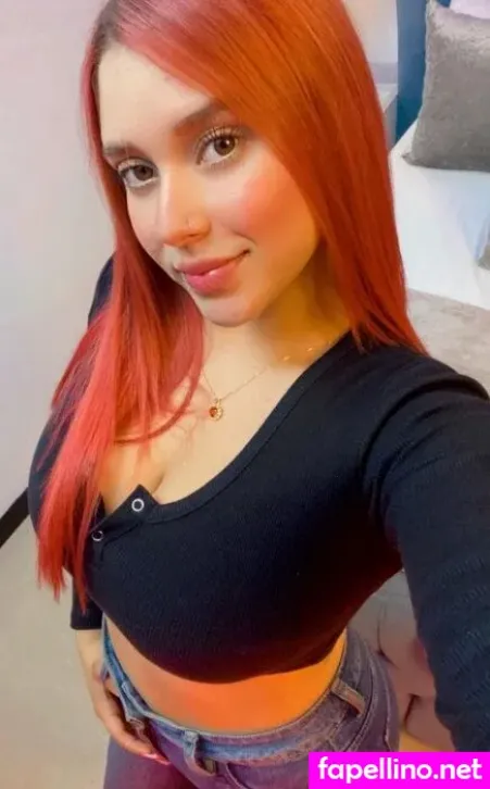 Sophialaurens OnlyFans Thumbnail #CZBqAUW4sI