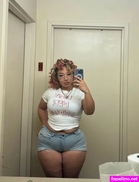Sophialaurrren OnlyFans Thumbnail #6QE2wssBcE