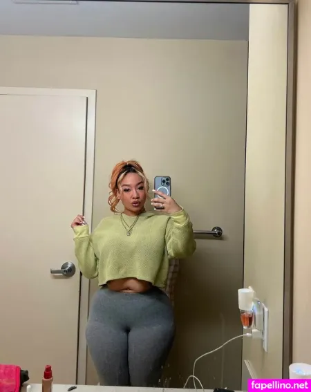 Sophialaurrren OnlyFans Thumbnail #XGJvSbNYaW