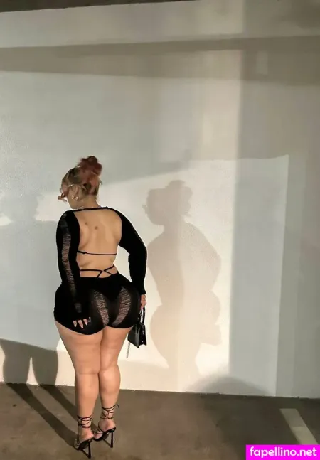 Sophialaurrren OnlyFans Thumbnail #ajF9GLngdm